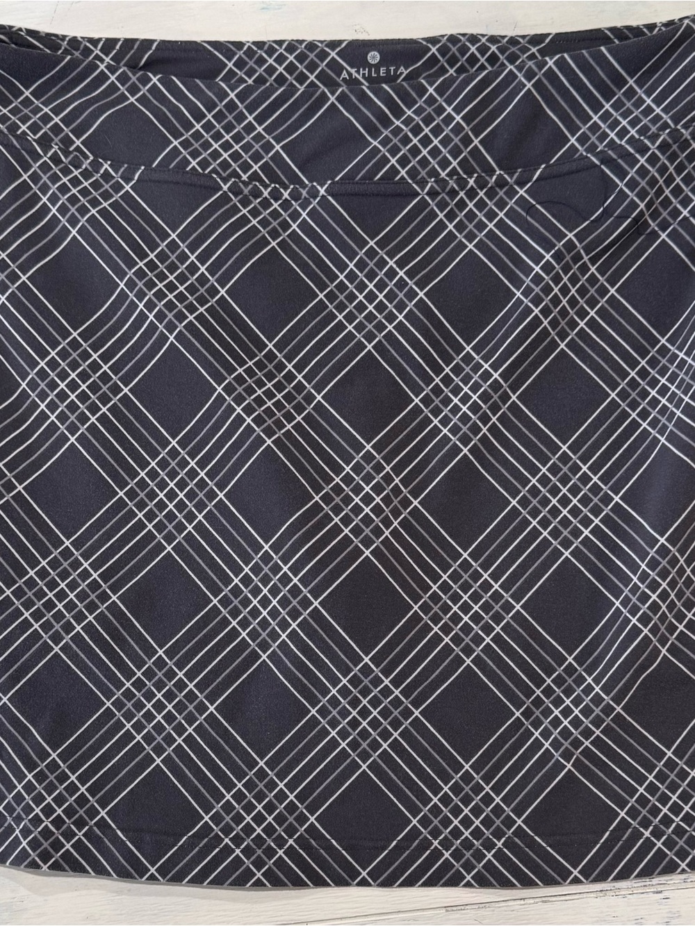 Athleta Everyday Skort with Gray Crosshatch Plaid Built in under shorts